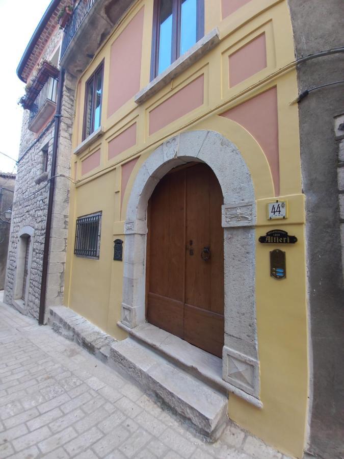 Casa Altieri Bed & Breakfast กูซาโน มูตรี ภายนอก รูปภาพ